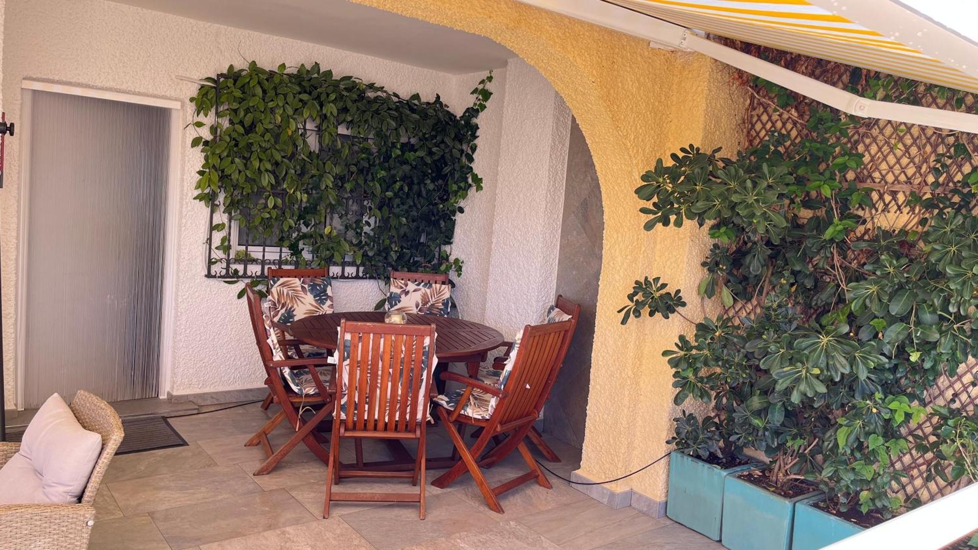 Piscis Family Apartment